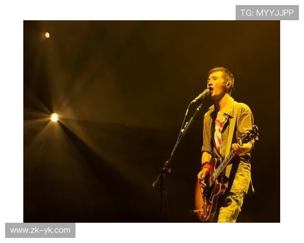 以足球明星为灵感创作的动人歌曲盘点与背后的故事分享